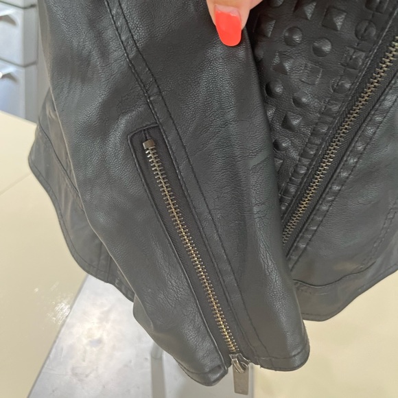 William Rast faux leather jacket - Picture 3 of 4